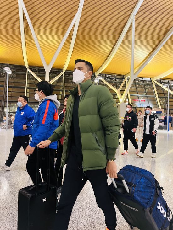 便问她：那一会吃完饭我送你去宋氏集团，还是去其他地方？去宋氏集团。